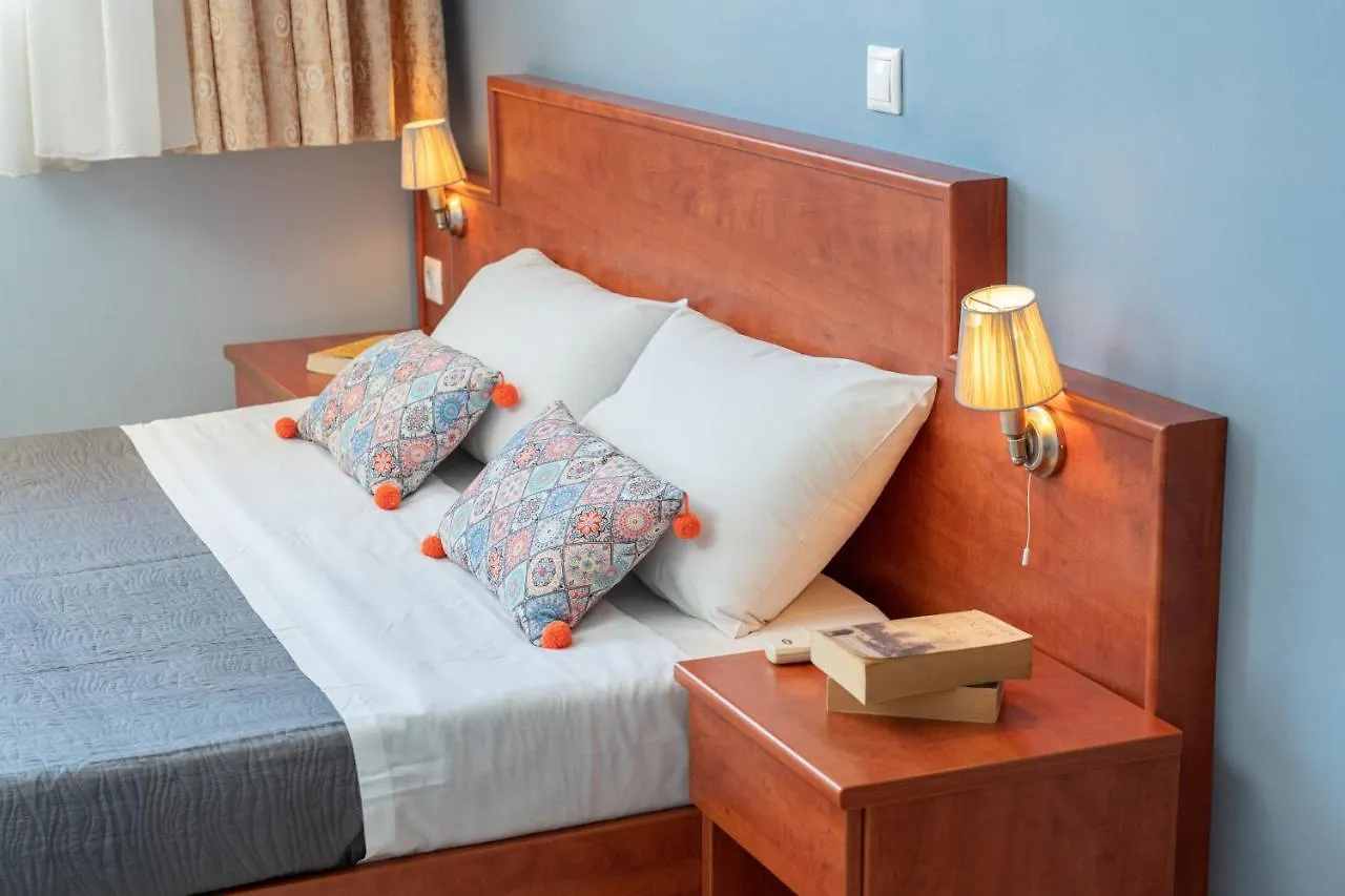 Hermes Apartments Skala